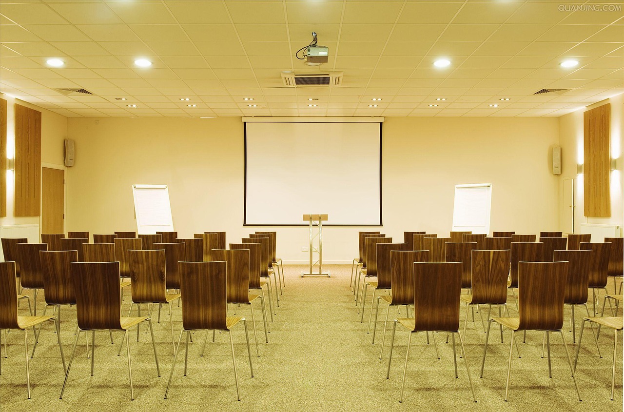 Offices to Accommodate Large Companies